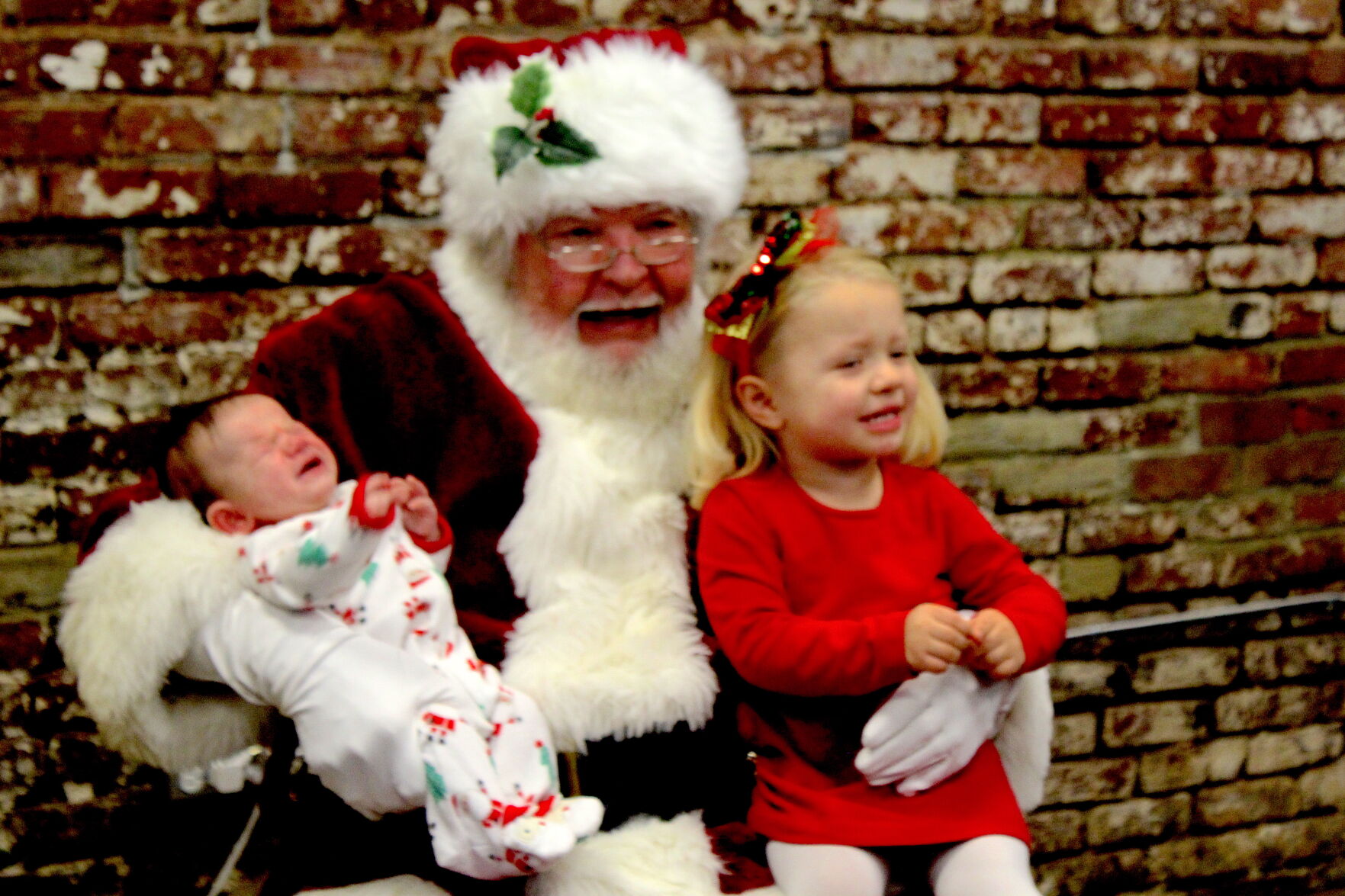 Long kids with santa